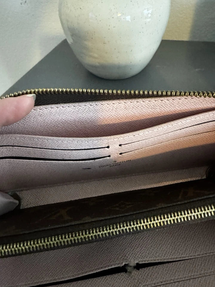 Authentic Louis Vuitton Women's Designer Wallet